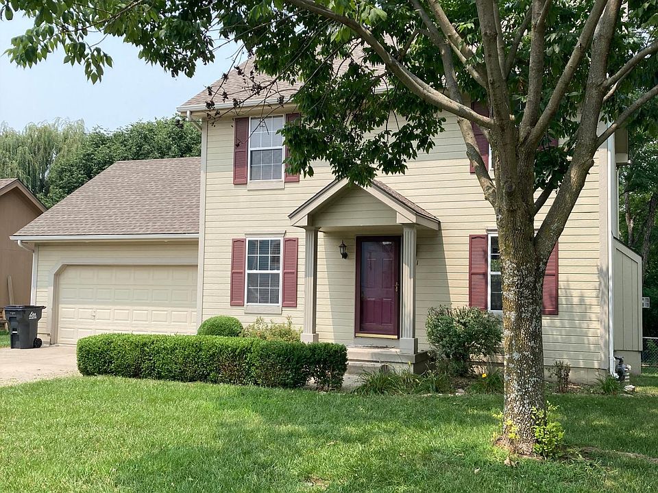 1st image of 601 SE Alger Dr