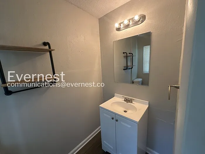 5901 E 83rd St — Photo 25