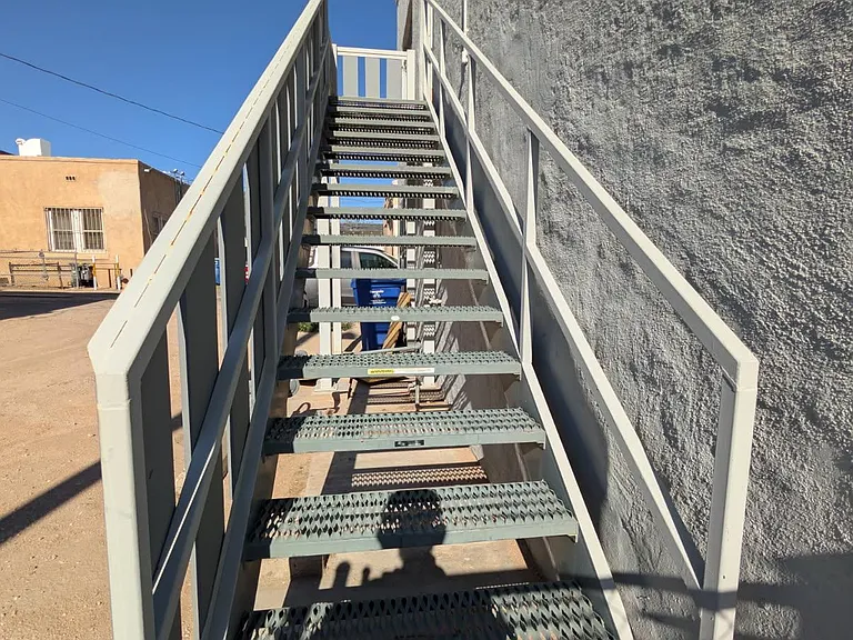 438 N Euclid Ave — Photo 15