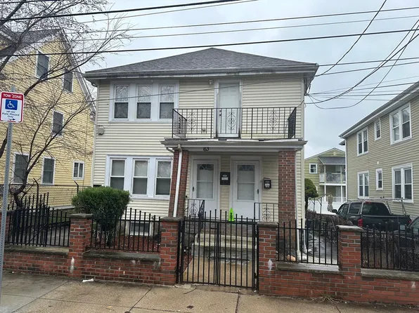 63 Bradeen St, Roslindale, MA 02131