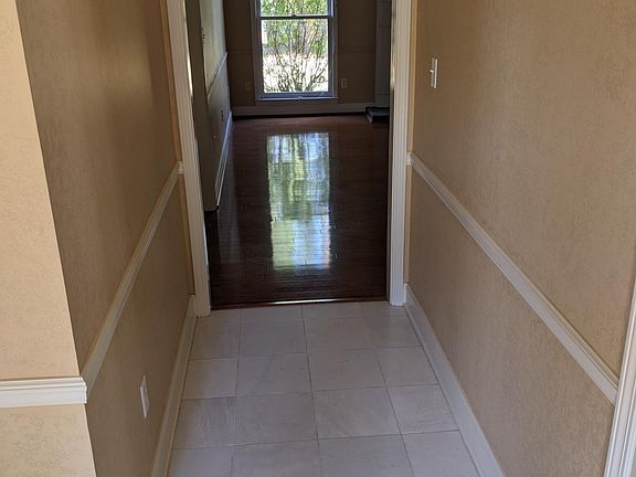 2nd image of 3800 Sierra Dr