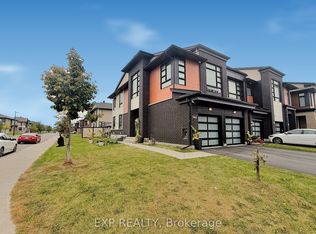 543 Rathburn Ln, Ottawa, ON K1T0T3