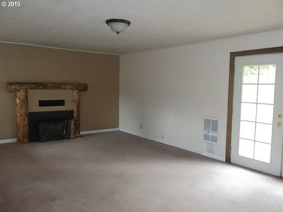 3rd image of 21003 NE 399th St