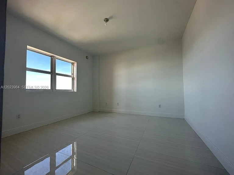 2650 Lake Shore Dr #1001 — Photo 28
