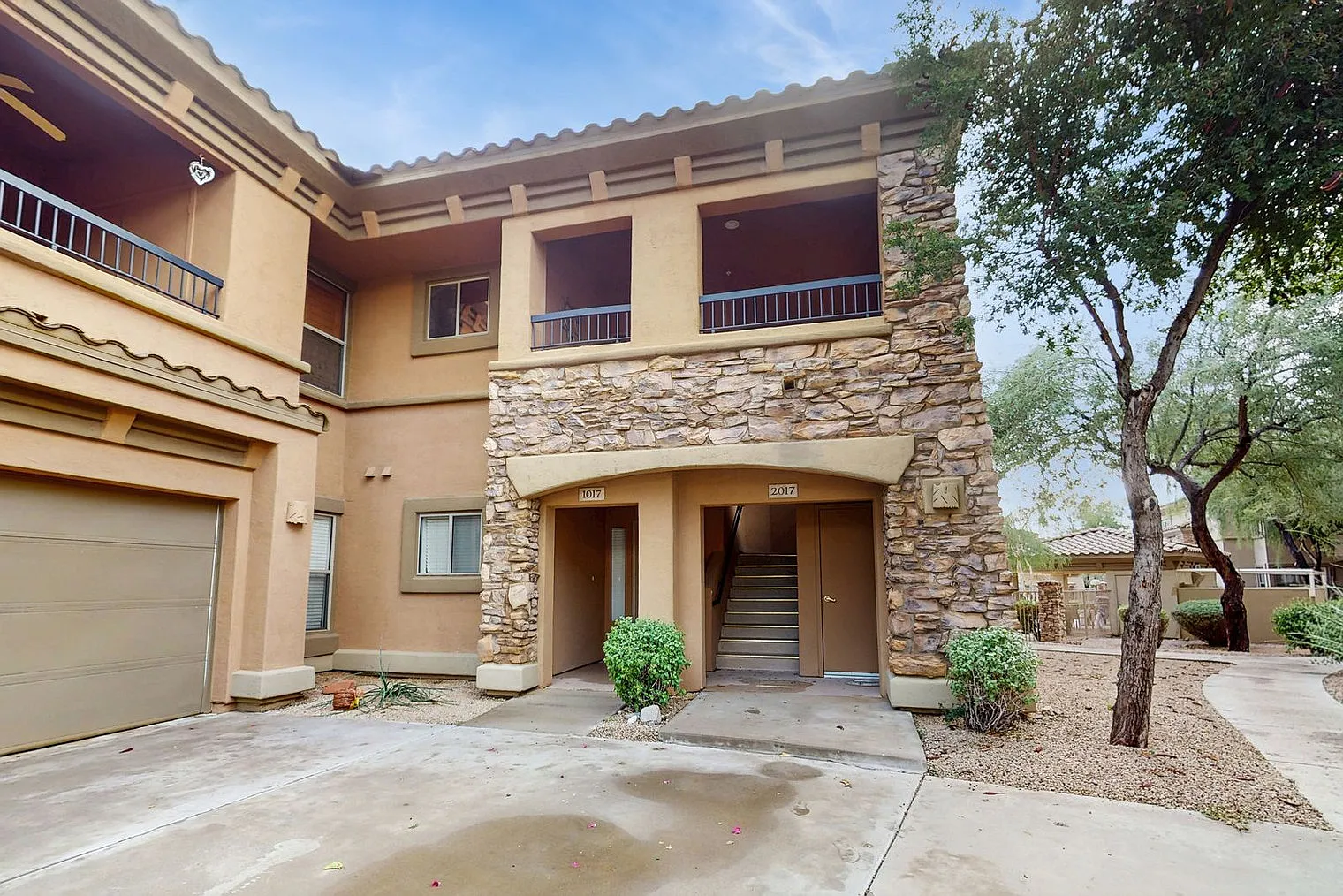 2 bed, 2.0 bath, 1722 sqft, $5,837 — Photo 3