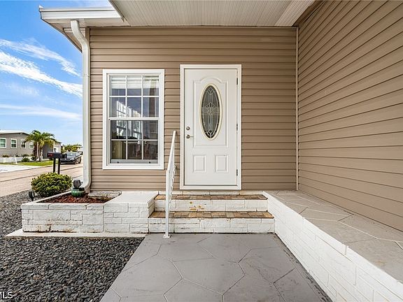 4th image of 487 Jacklin Ln