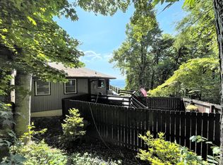 43 Yellow Locust Dr, Fancy Gap, VA 24328