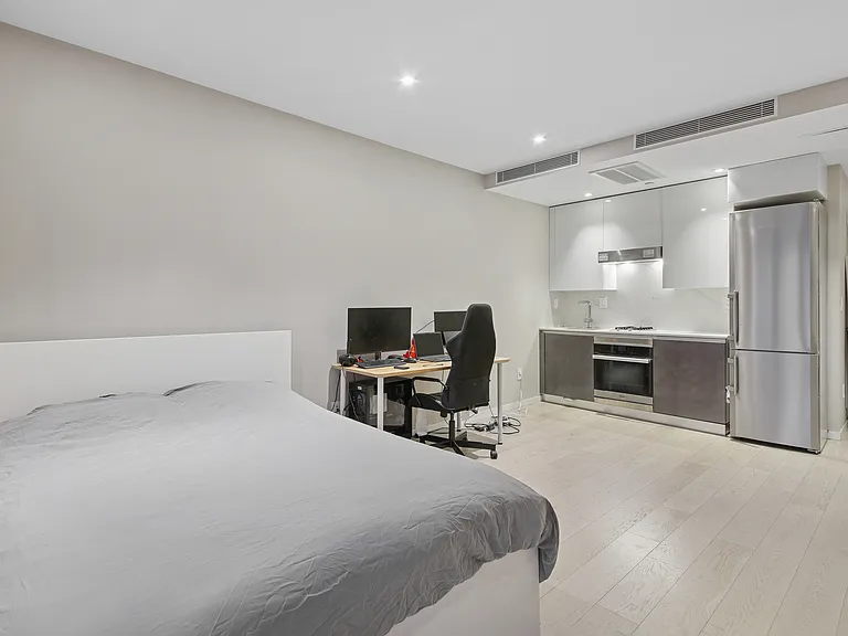 42-50 27th St #4D — Photo 3