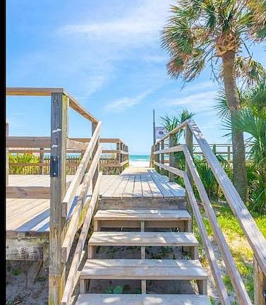 Beach access right next door