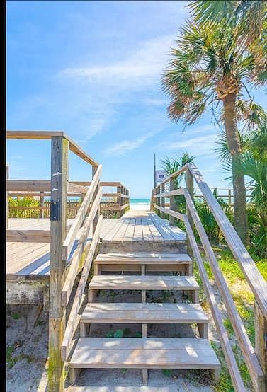 Beach access right next door