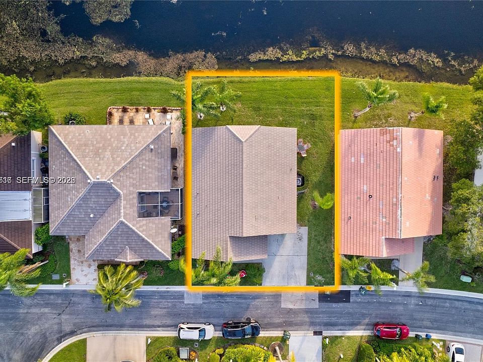 1st image of 112 Caribe Ct