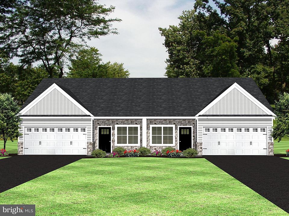 1st image of 112 Hillard Fld