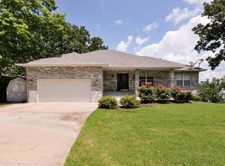 229 Clover St, Ridgedale, MO 65739