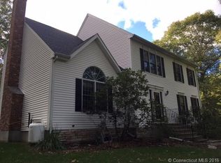 7 Pepperbush Ln, Guilford, CT 06437