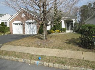15 Sunlight Springs Rd, Lakewood, NJ 08701