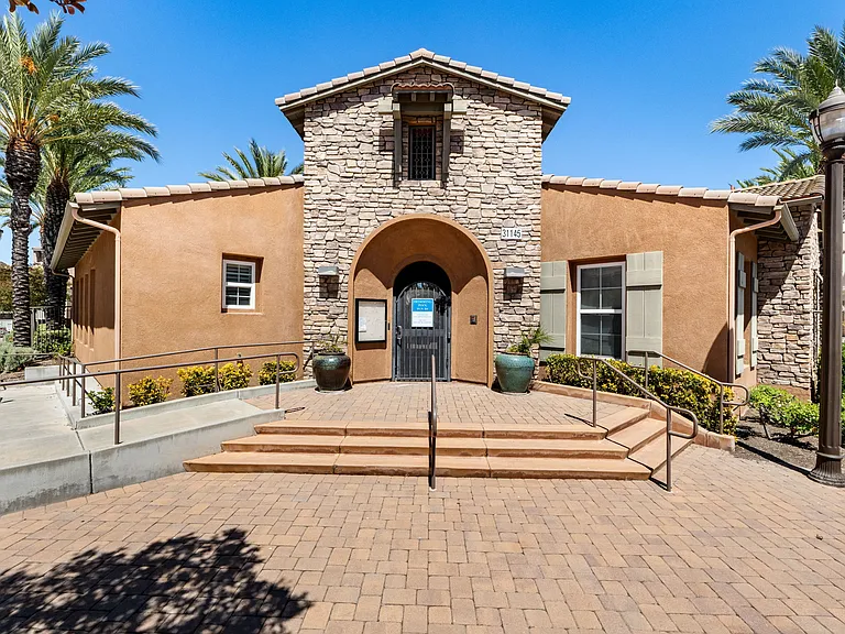 31035 Strawberry Tree Ln — Photo 36