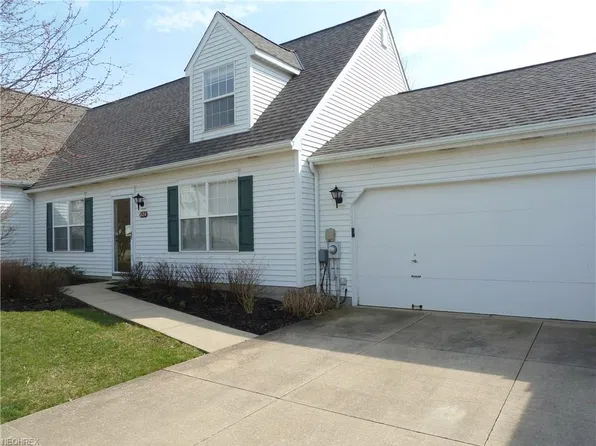 624 Windsor Ln, Northfield, OH 44067