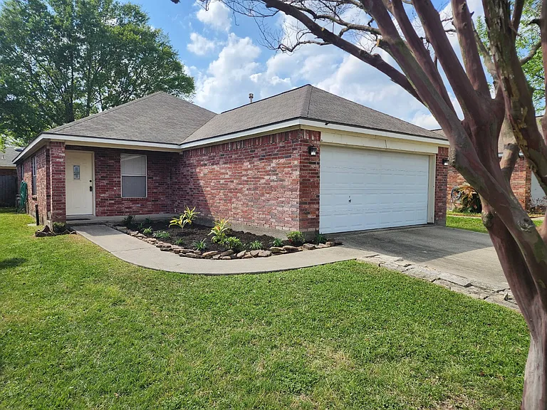 18203 Beaverdell Dr — Photo 13