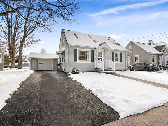 4th image of 811 Massena Ave