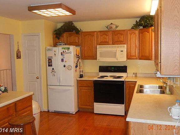 3rd image of 12983 Orleans St