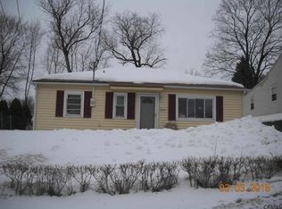 213 Washington Ave E, Rensselaer, NY 12144