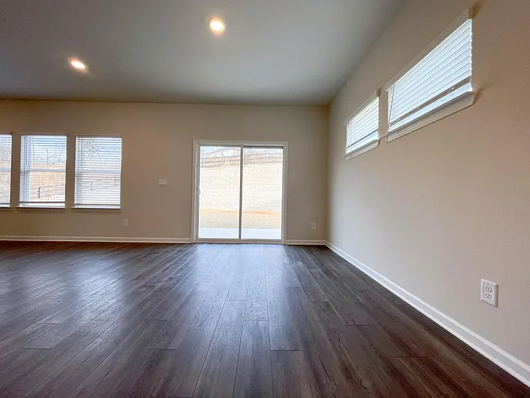 6003 Hickory Creek Ct — Photo 12