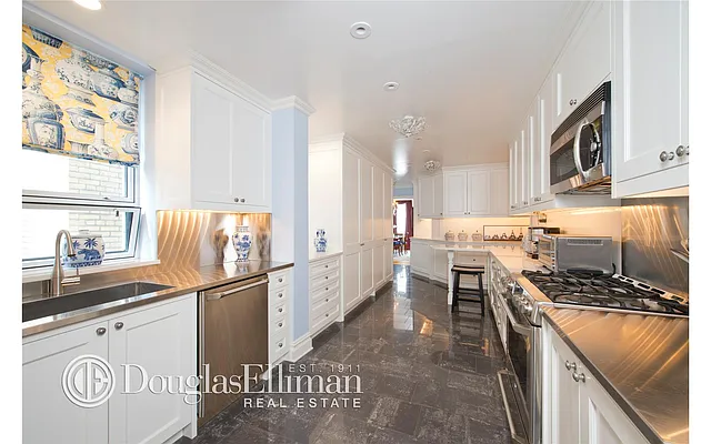 Sold by Douglas Elliman | media 12