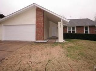 442 Madrina Ct, Ballwin, MO 63021