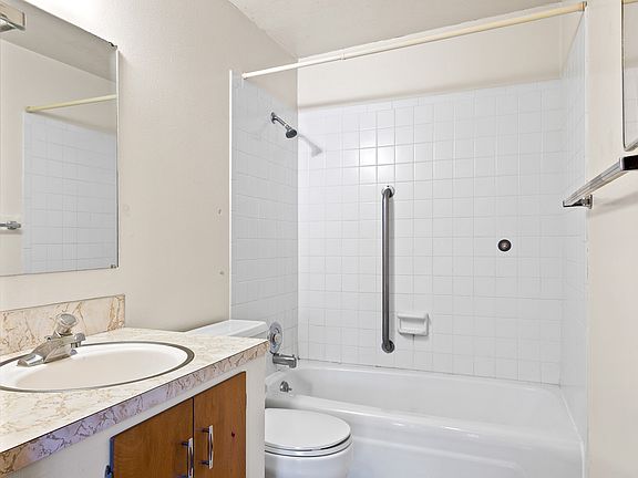 3rd image of 595 S Fisher Ave APT 1-8