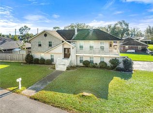 7 Bronco Ln, Saint Rose, LA 70087