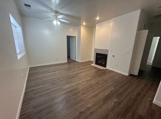 3144 Park Meadows Dr #B, Bakersfield, CA 93308