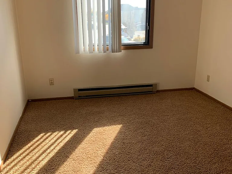 Ashwood Apartments — Photo 31