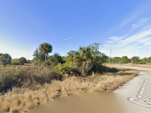 934 Commodore St, Lehigh Acres, FL 33974