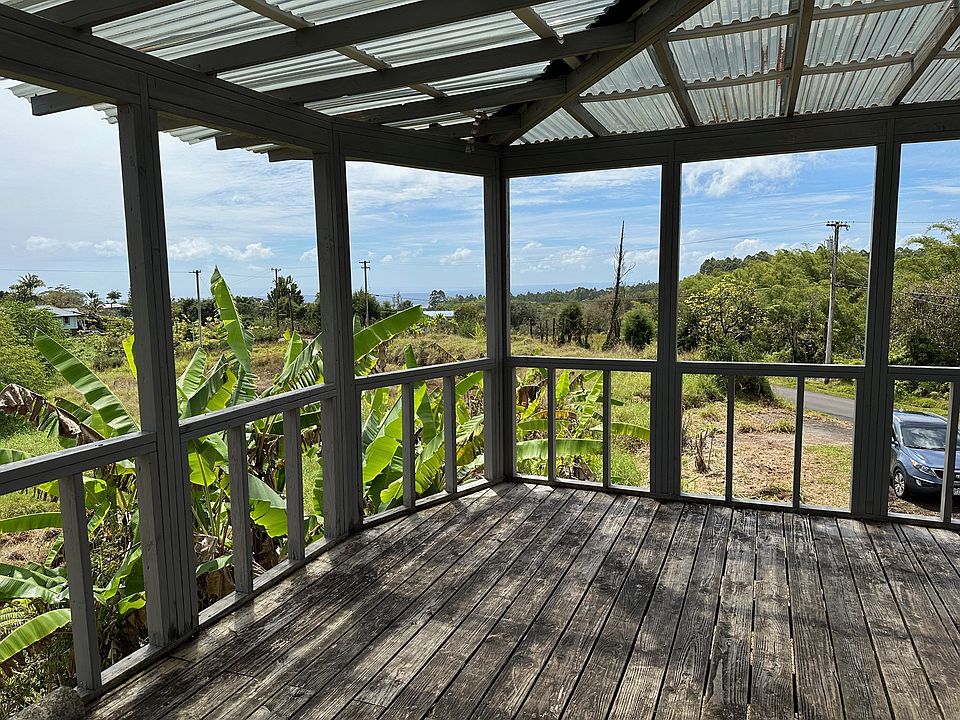 2nd image of 2556 Kaiwiki Rd