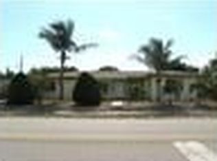 916 S Seacrest Blvd, Boynton Beach, FL 33435