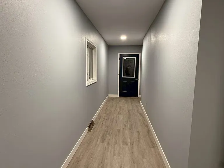 402 S Bailey Ave — Photo 6