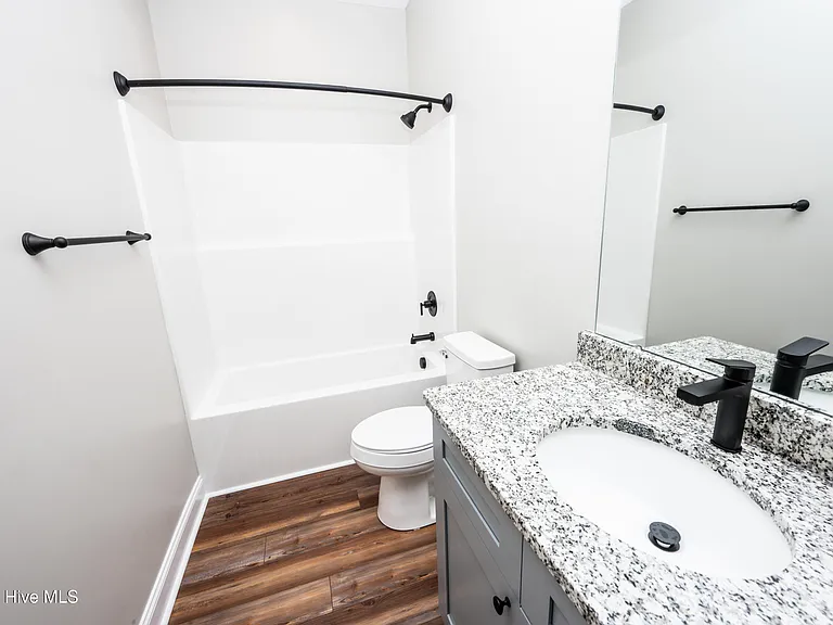132 Macdonald Blvd — Photo 19