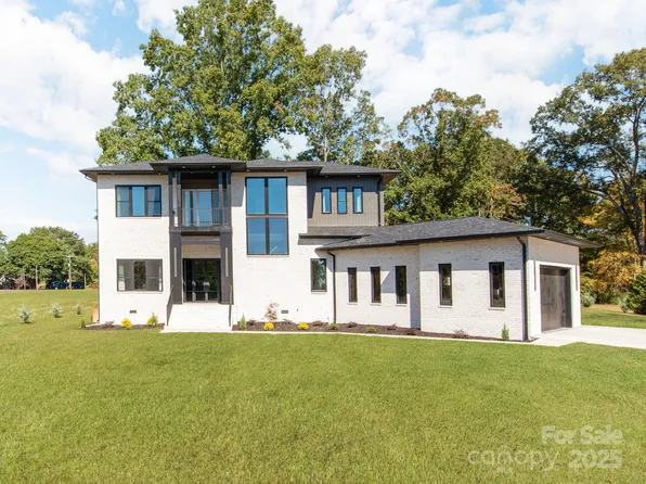 27 Berea Baptist Church Rd, Stanfield, NC 28163