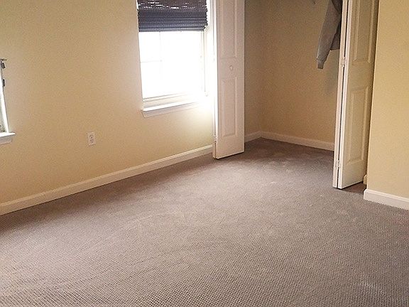 Bedroom #1 (new carpet)
