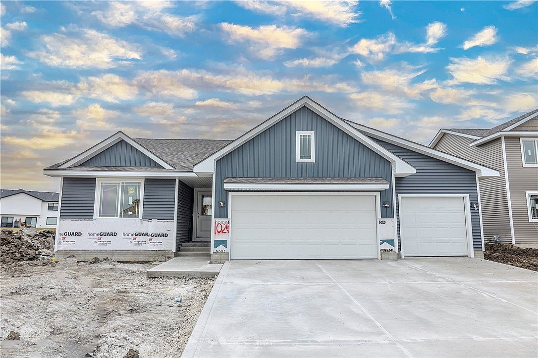 1024 Westridge Southwest St, Bondurant, IA 50035 Zillow