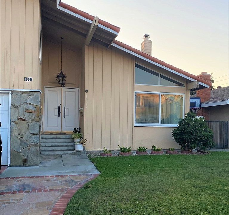 1st image of 1661 S Inez Way