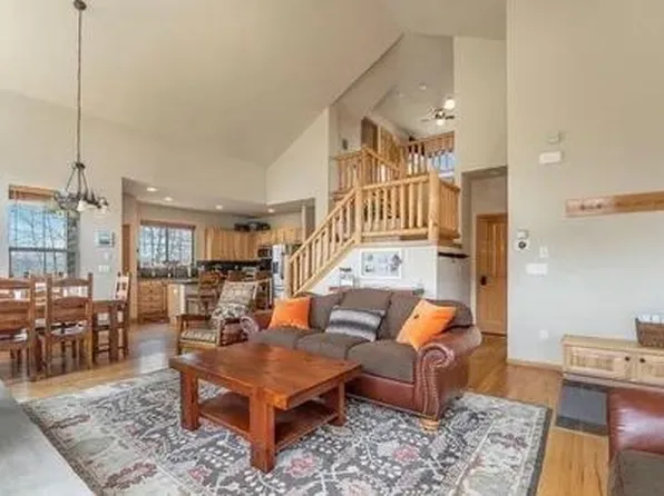105 Deer Track Ct, Granby, CO 80446