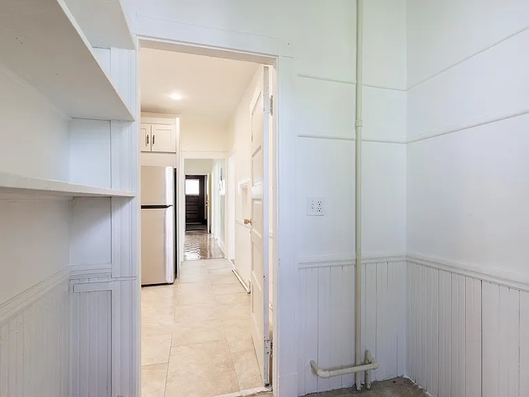 48 Burt St #2 — Photo 10