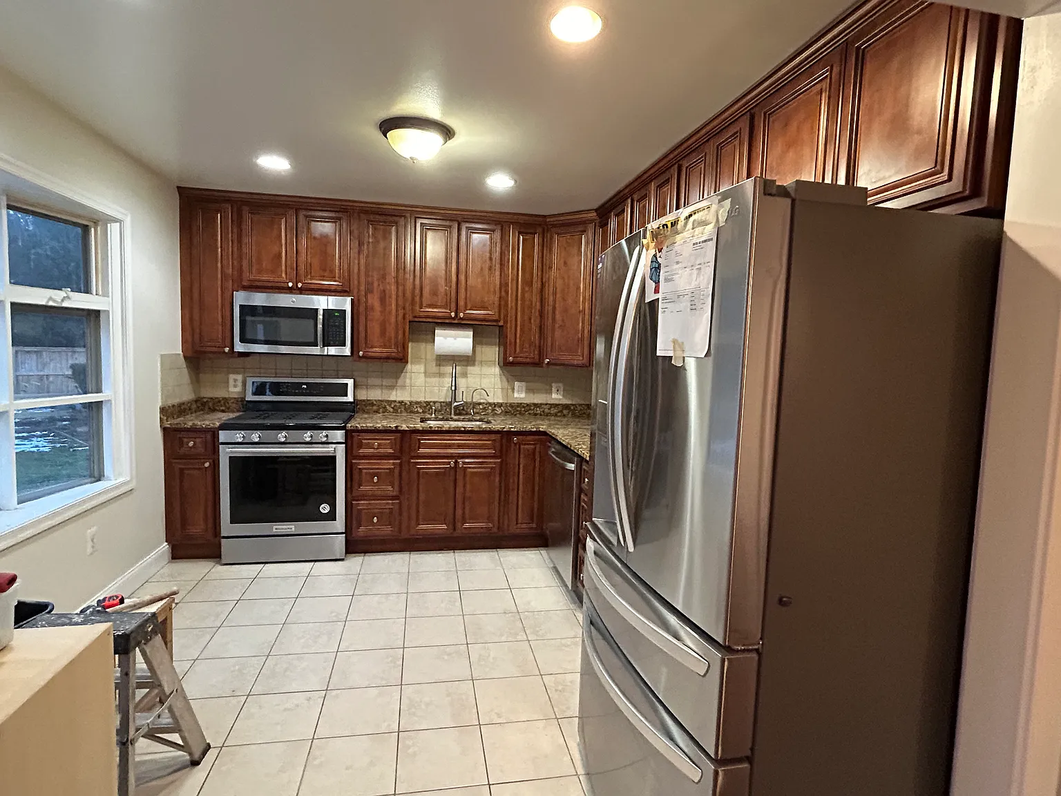 5 bed, 2000 sqft, $3,400 — Photo 1