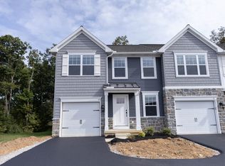 93 Beech Tree Ct, Annville, PA 17003