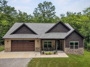 1507 E Overlook Rd, Monterey, TN 38574
