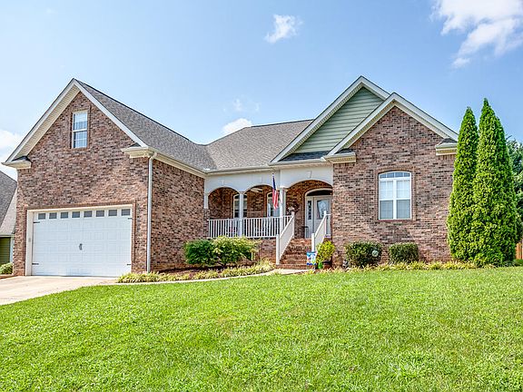 2nd image of 10421 Ivy Hollow Dr