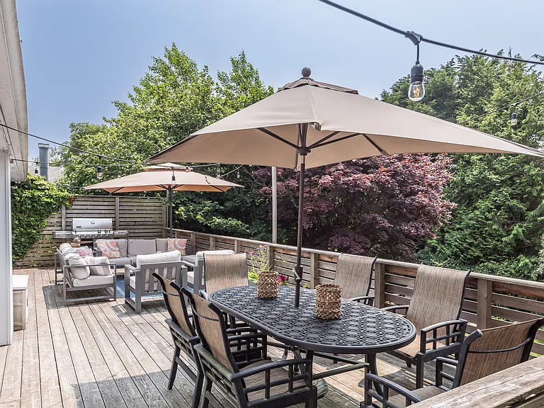 18 Flagg Ave — Photo 8