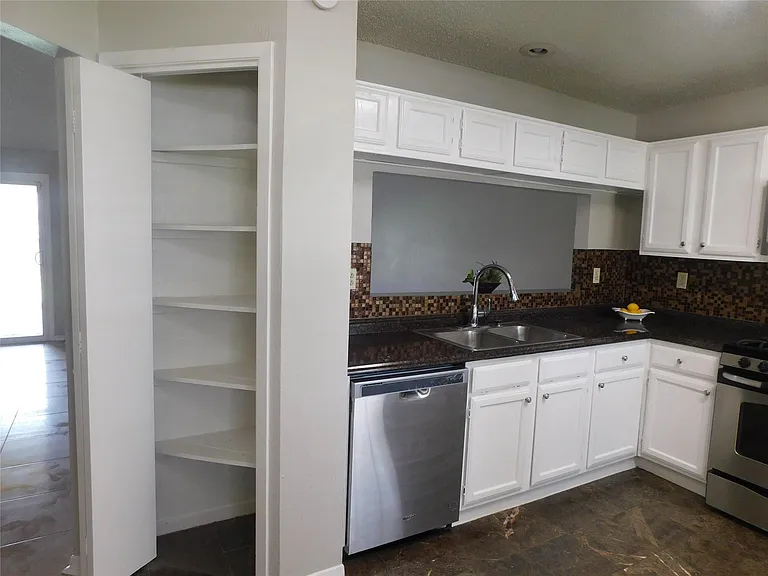 4403 Alamo Ave — Photo 28