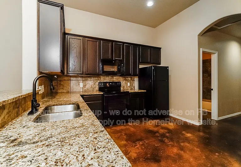 2613 Pahmeyer Rd — Photo 3